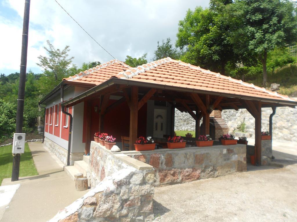 Vikendica Rtanj Βίλα Δωμάτιο φωτογραφία